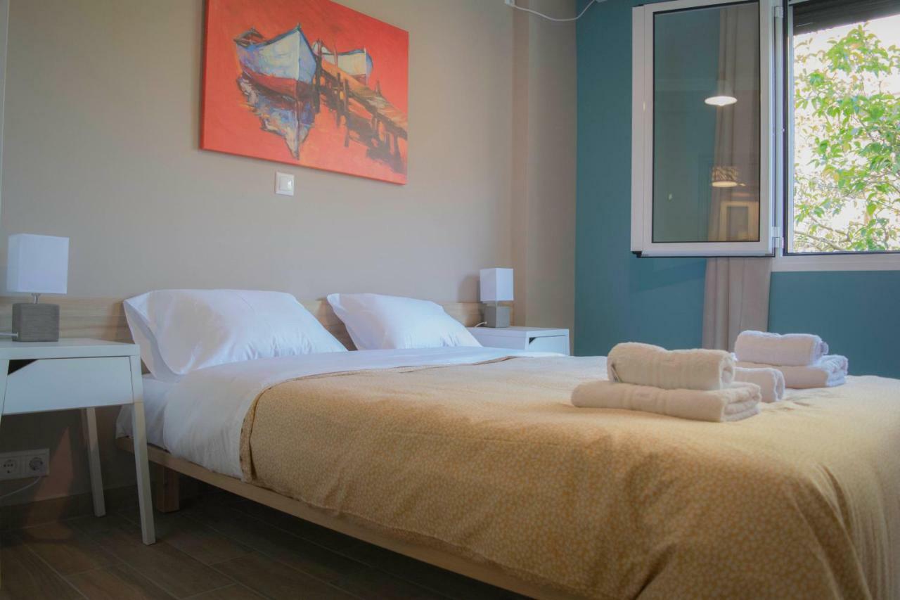 Chic And Minimal Apartment Close To Thissio Metro Athens Ngoại thất bức ảnh